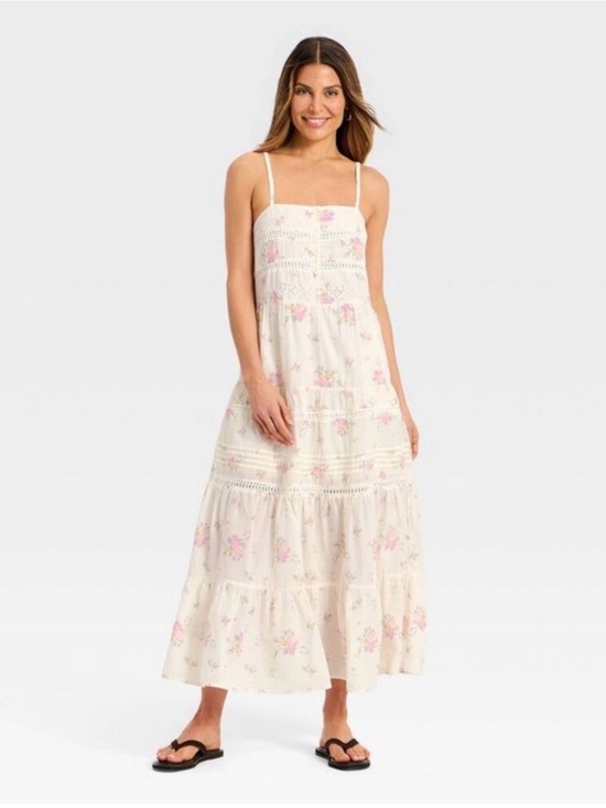 Universal Thread Dresses & Skirts - Universal Thread Cream Maxi Dress with Pink Floral Print size medium